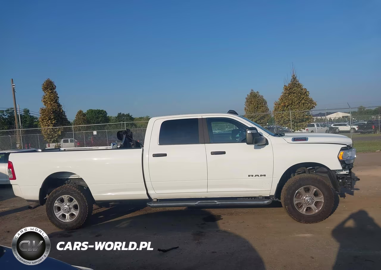 2024 Ram 2500 Big Horn 4X4 8' Box VIN:3C6UR5JJ0RG343290 - 13
