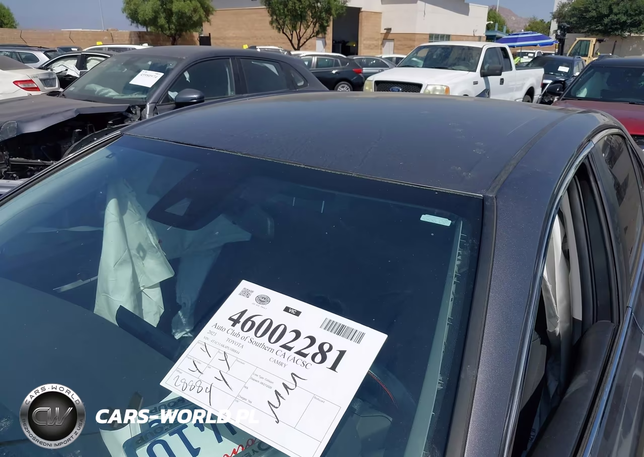 2023 Toyota Camry Le VIN:4T1C11AK4PU100844 - 17