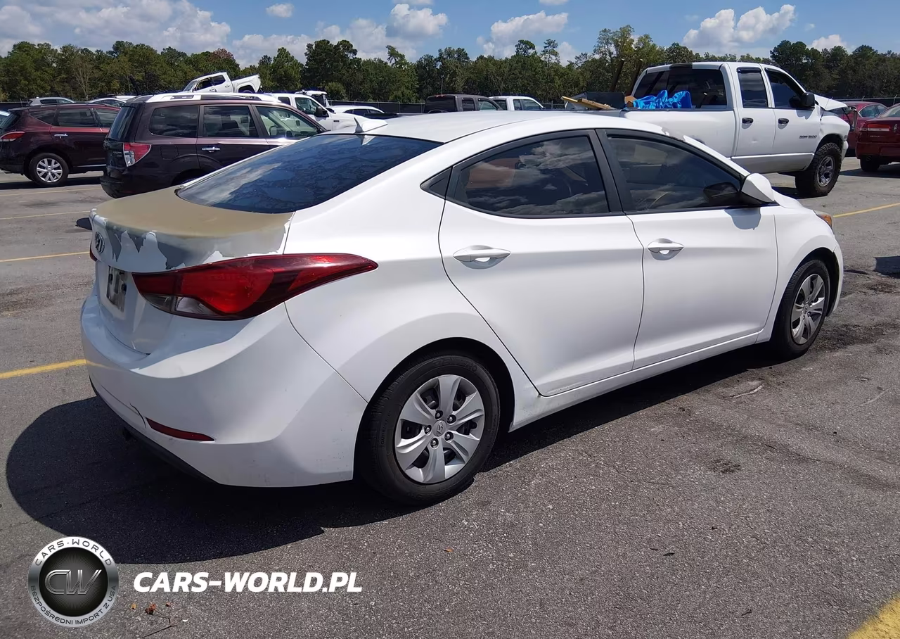 2016 Hyundai Elantra Se VIN:5NPDH4AE1GH792037 - 4