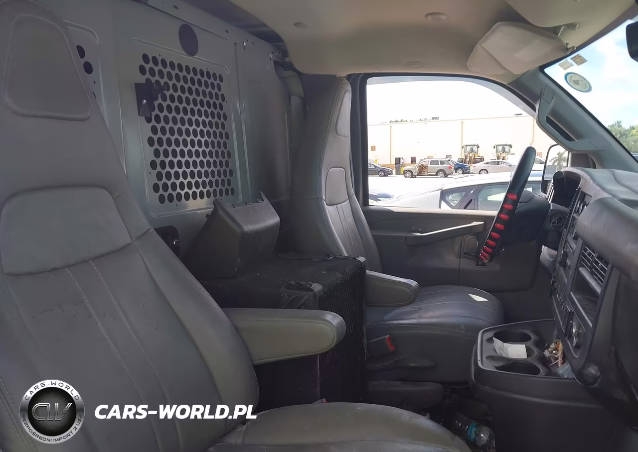 2019 Chevrolet Express 2500 Work Van VIN:1GCWGAFG4K1262245 - 8
