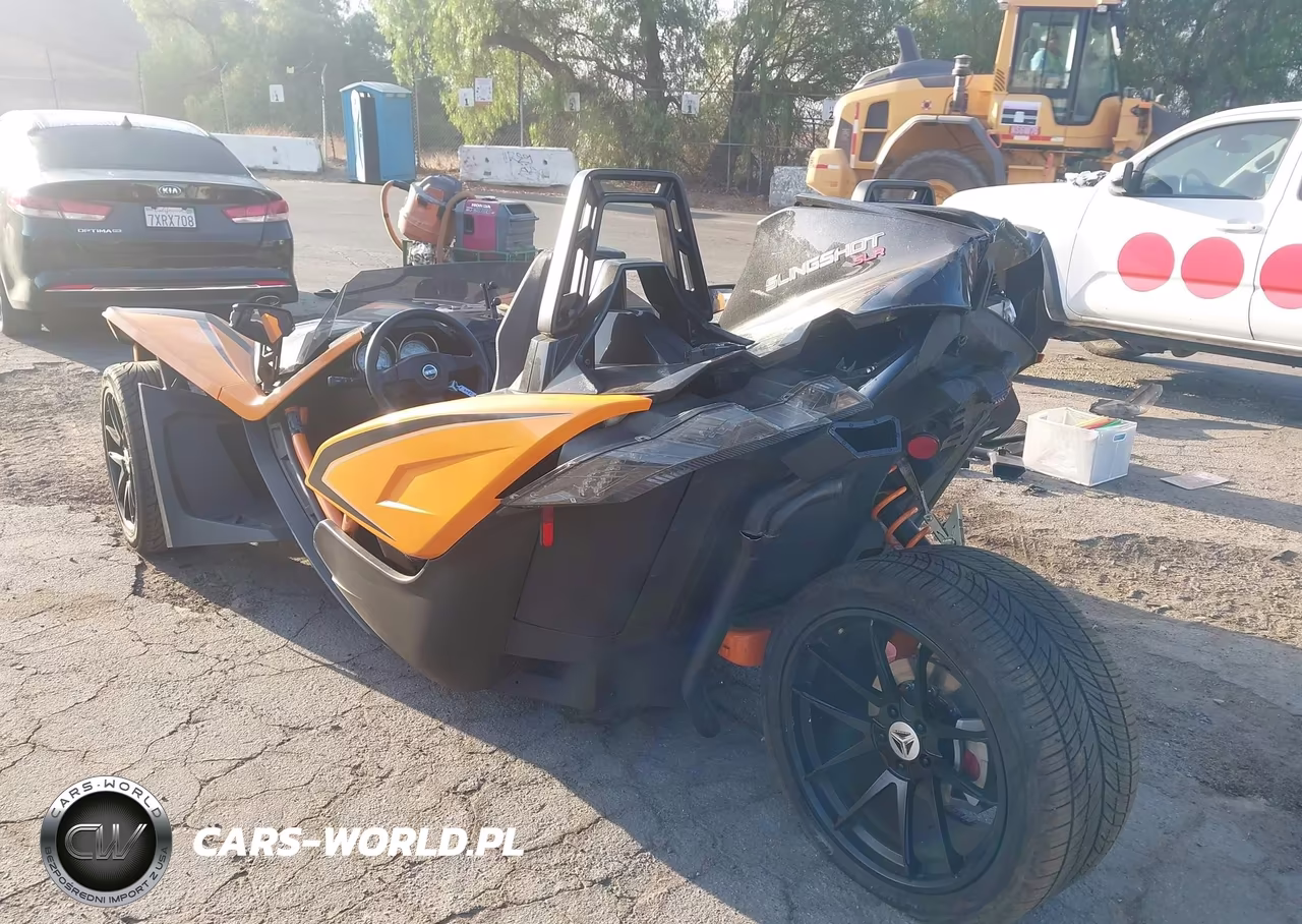 2019 Polaris Slingshot Slr VIN:57XAARFA6K8130835 - 3