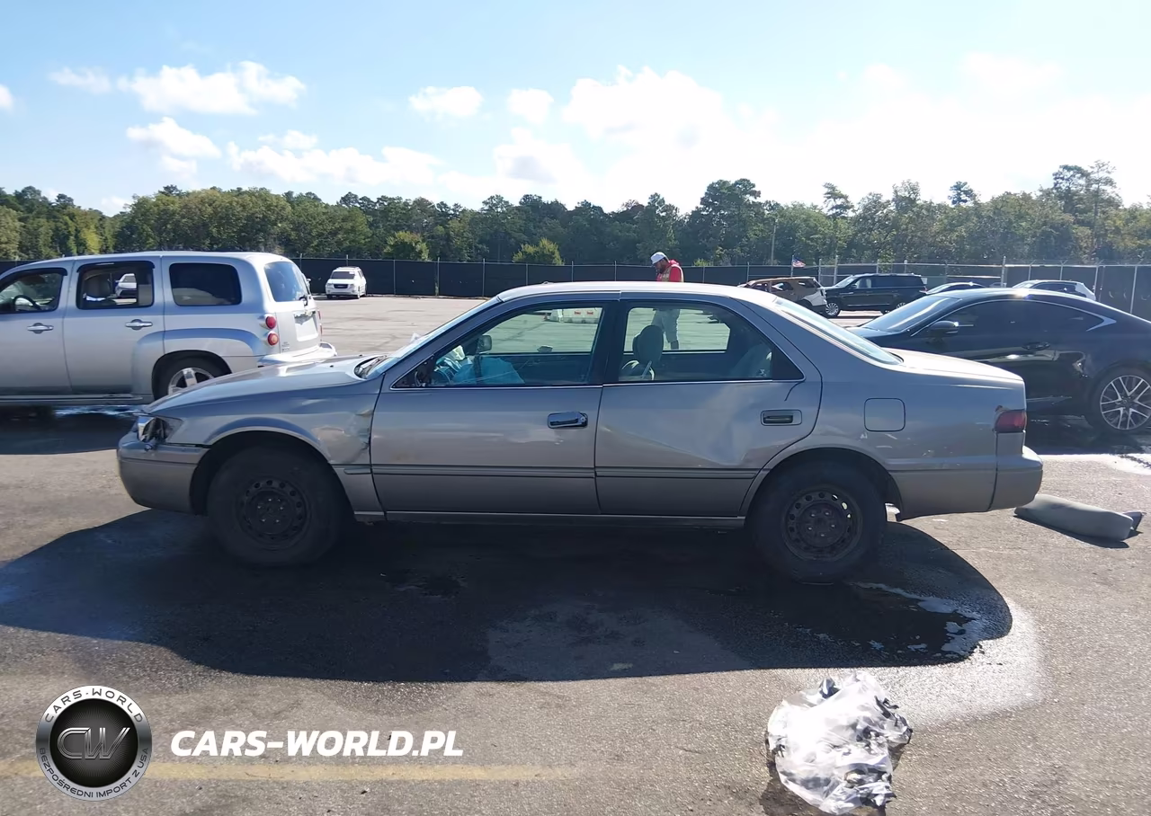 1998 Toyota Camry Le VIN:4T1BG28K2WU285982 - 15