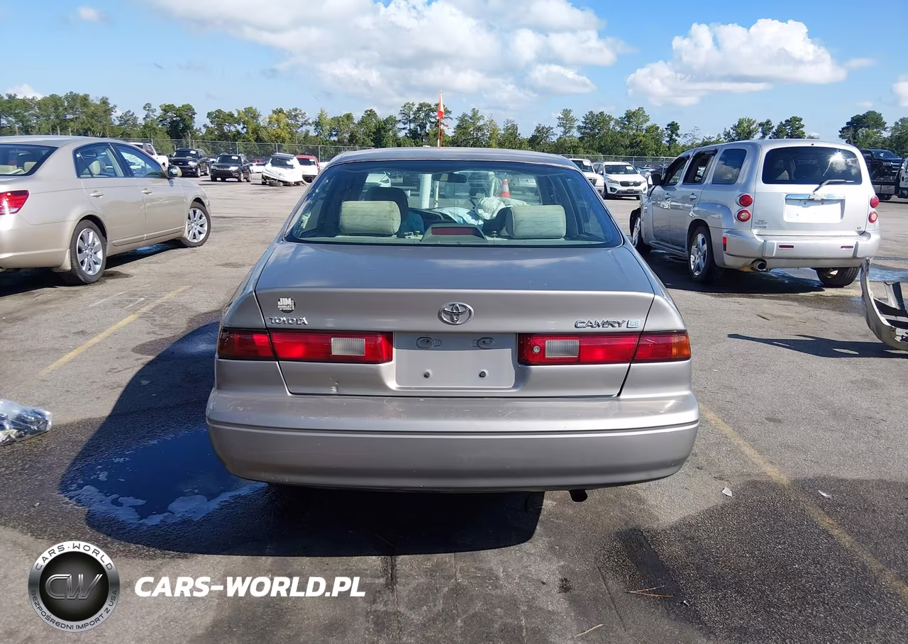 1998 Toyota Camry Le VIN:4T1BG28K2WU285982 - 17
