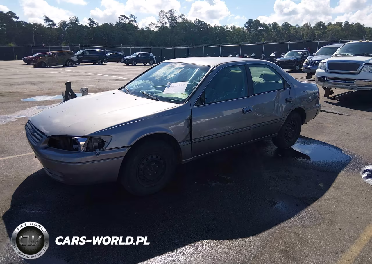 1998 Toyota Camry Le VIN:4T1BG28K2WU285982 - 2