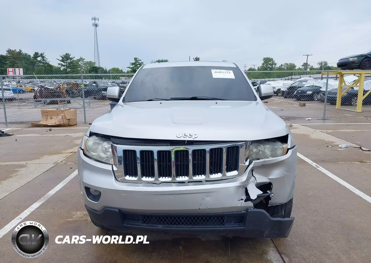 2012 Jeep Grand Cherokee Laredo VIN:1C4RJFAGXCC197071 - 12