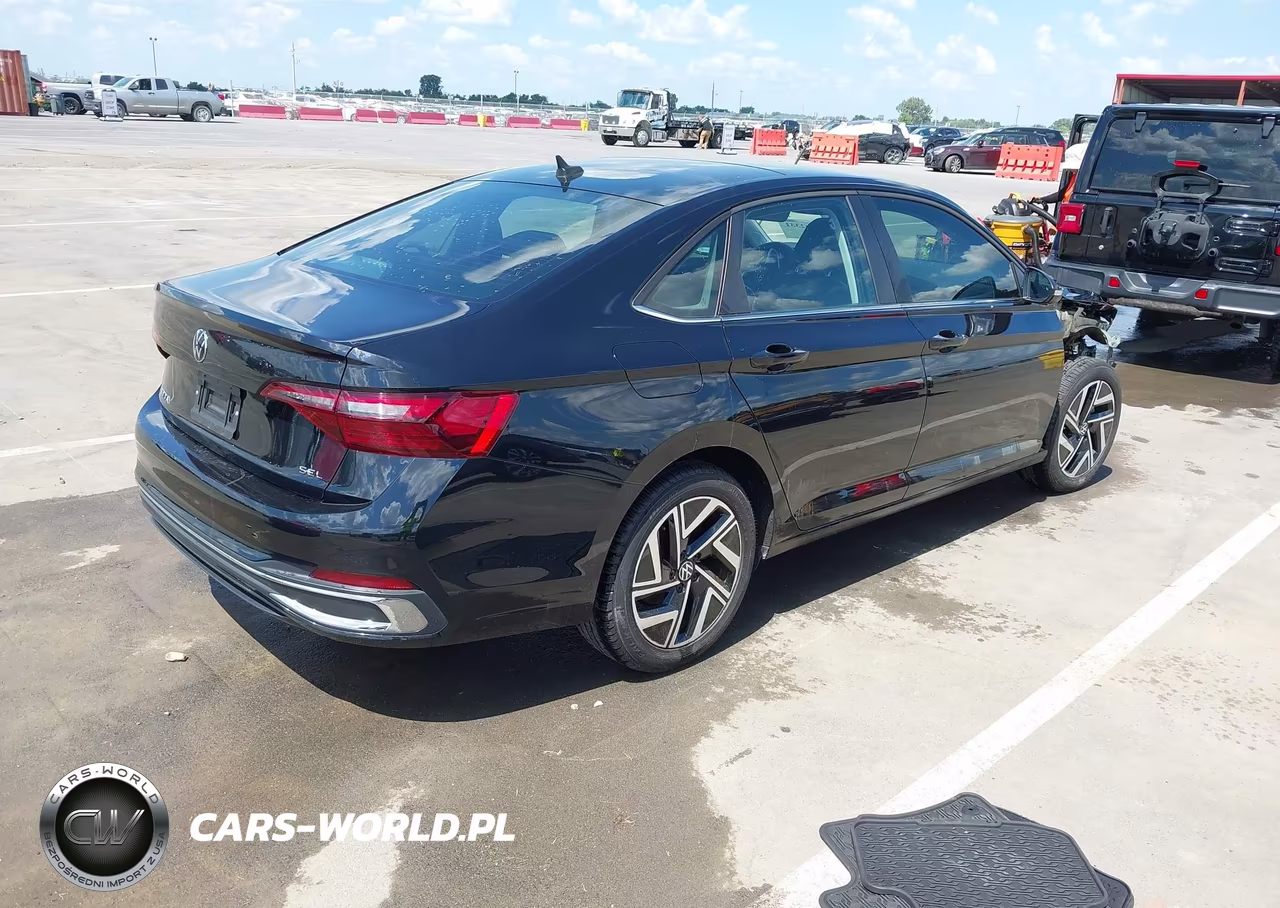 2022 Volkswagen Jetta 1.5T Sel VIN:3VWGM7BU5NM011671 - 4