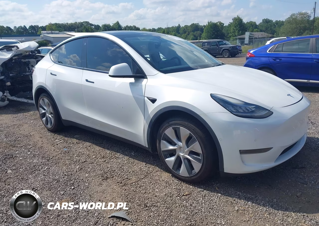 2021 Tesla Model Y Long Range Dual Motor All-Wheel Drive – zdjęcie 1 z 15