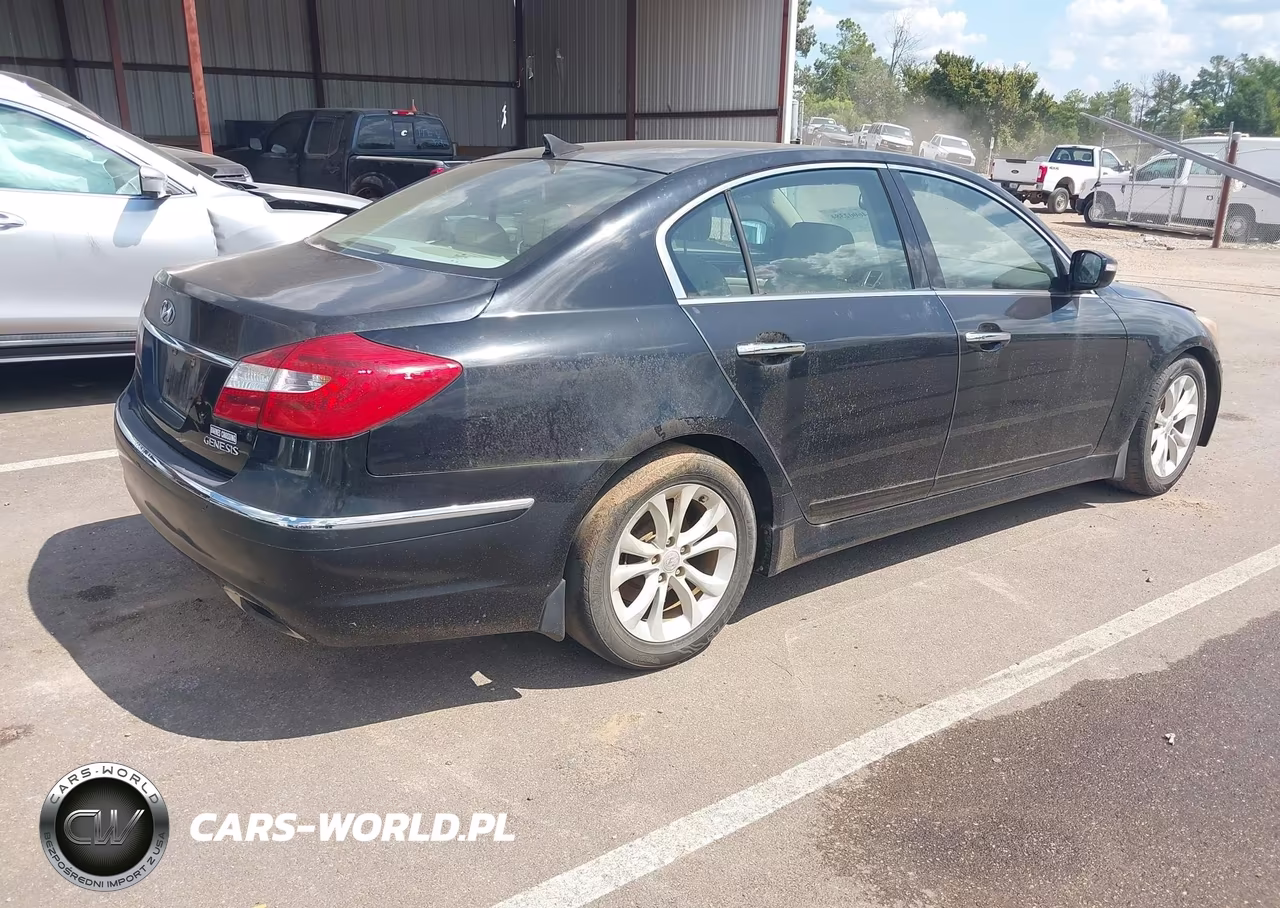2012 Hyundai Genesis 3.8 VIN:KMHGC4DD5CU205560 - 4