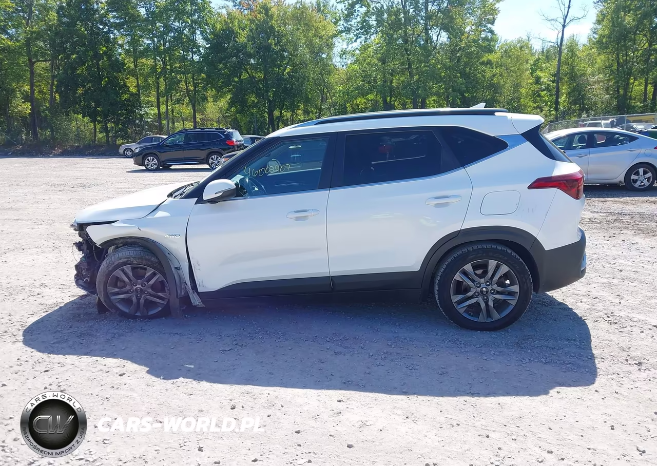 2021 Kia Seltos S VIN:KNDEUCAA9M7096906 - 14
