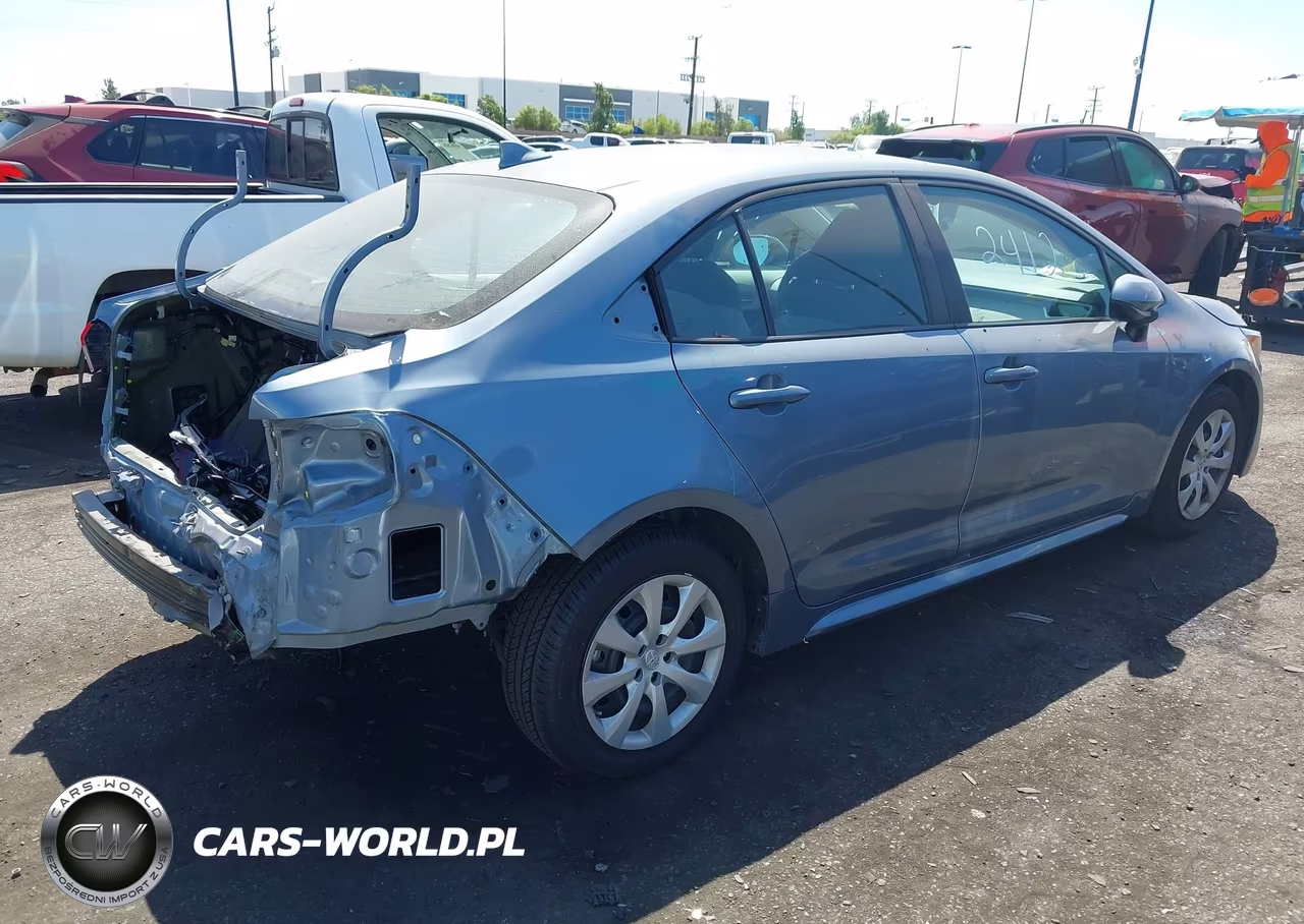 2021 Toyota Corolla Le VIN:5YFEPMAEXMP212175 - 4