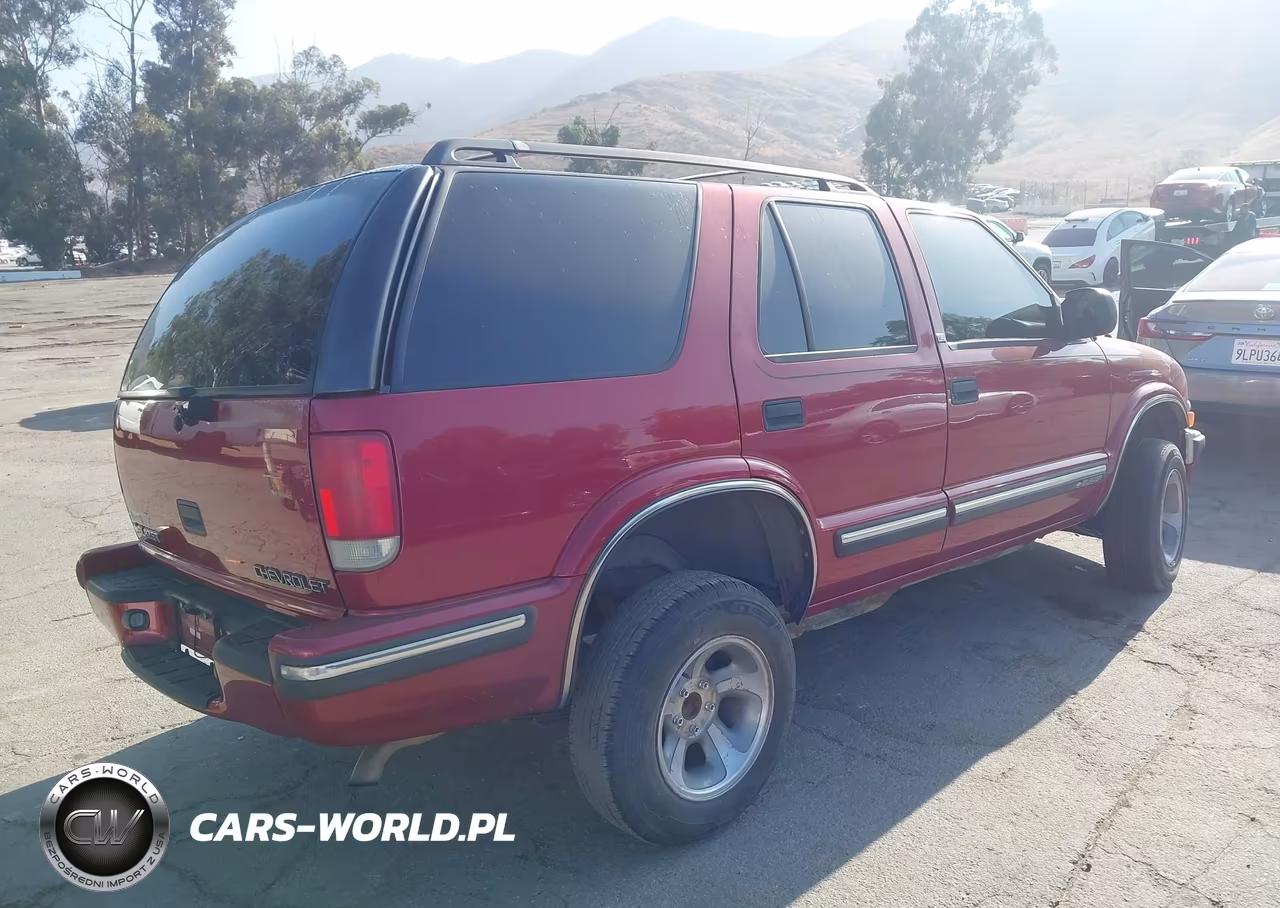 1999 Chevrolet Blazer Ls VIN:1GNDT13W0X2164210 - 4