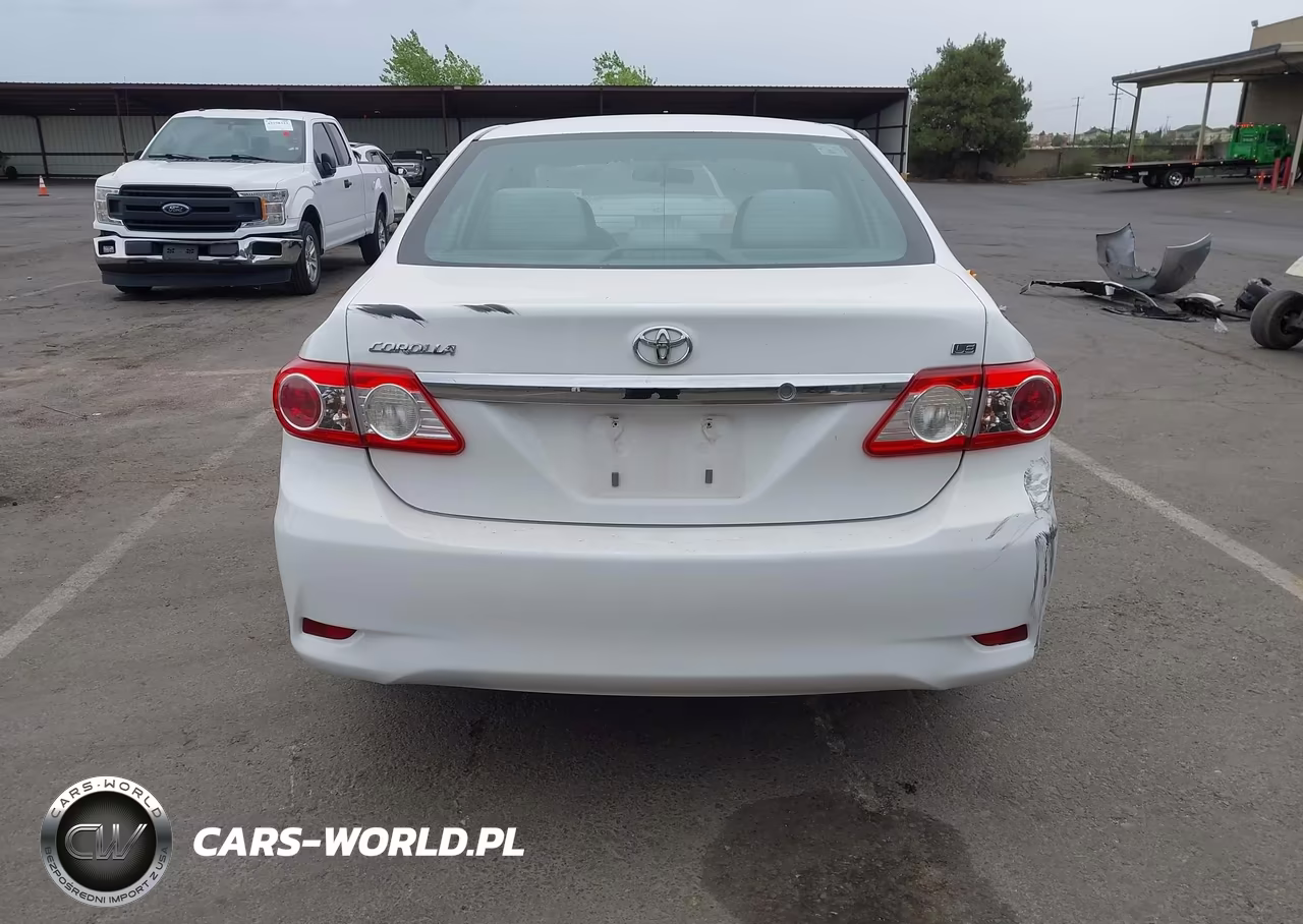 2013 Toyota Corolla Le VIN:5YFBU4EE9DP109352 - 17