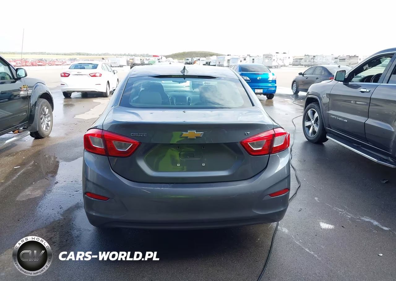 2018 Chevrolet Cruze Lt Auto VIN:1G1BE5SM7J7133802 - 16