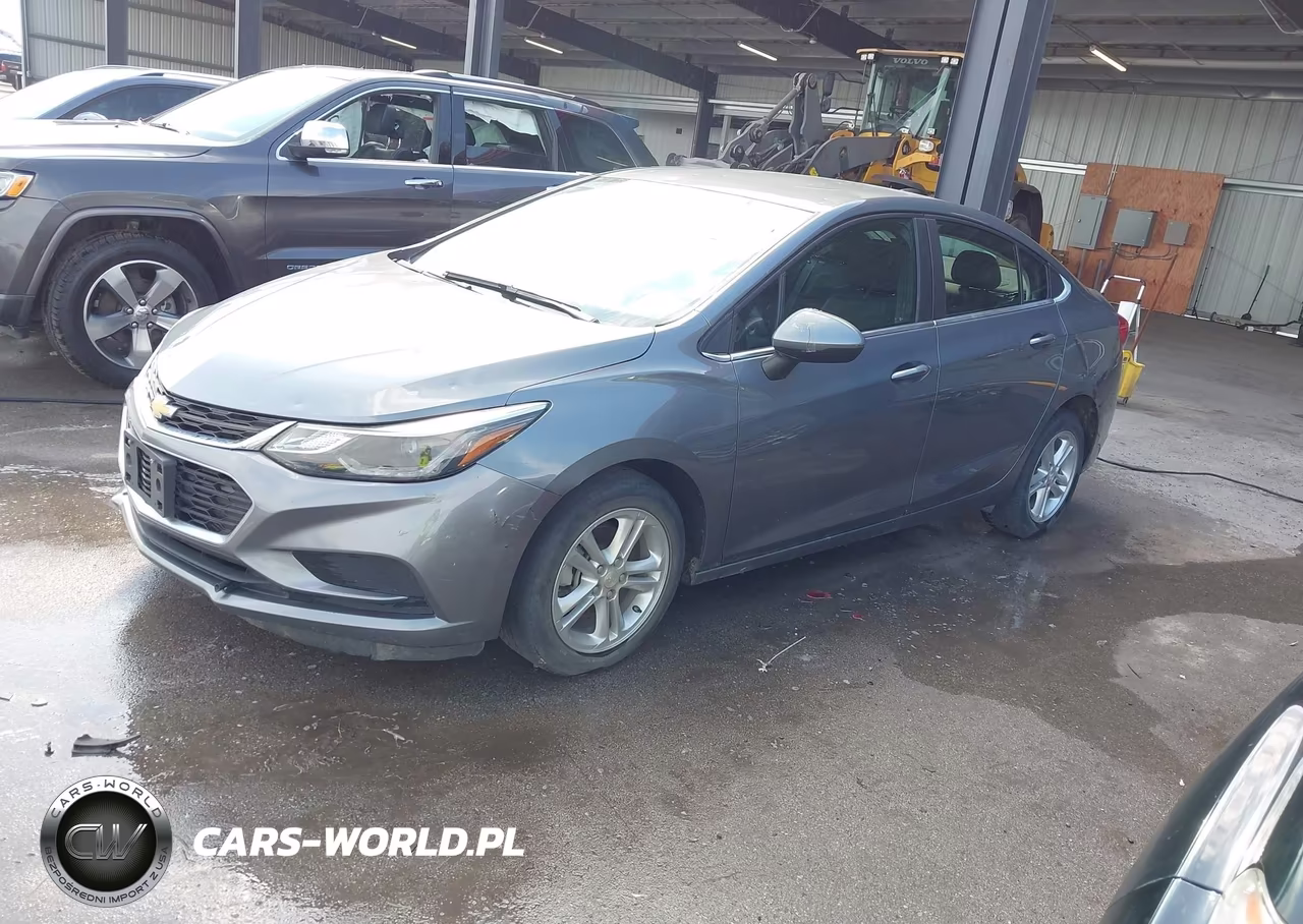 2018 Chevrolet Cruze Lt Auto VIN:1G1BE5SM7J7133802 - 2