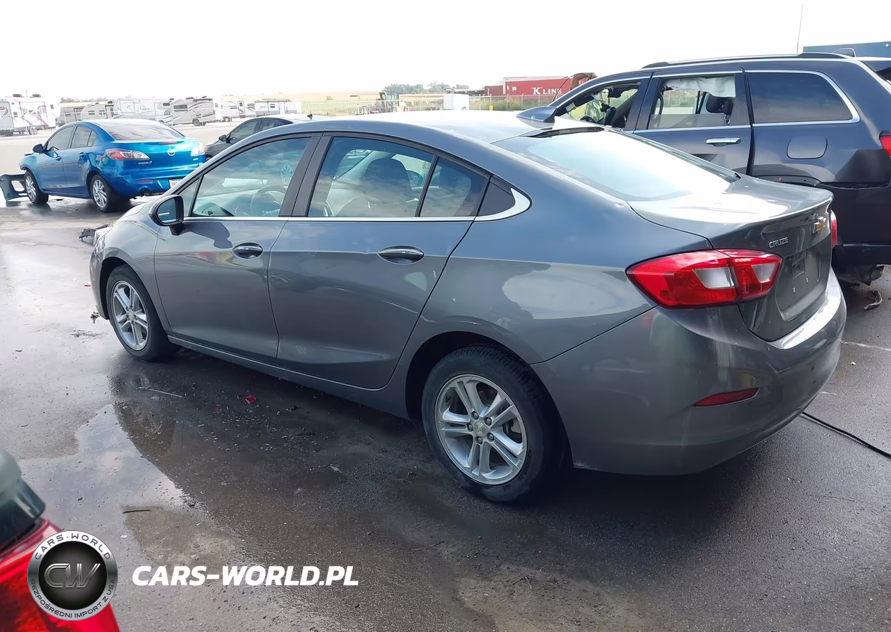 2018 Chevrolet Cruze Lt Auto VIN:1G1BE5SM7J7133802 - 3