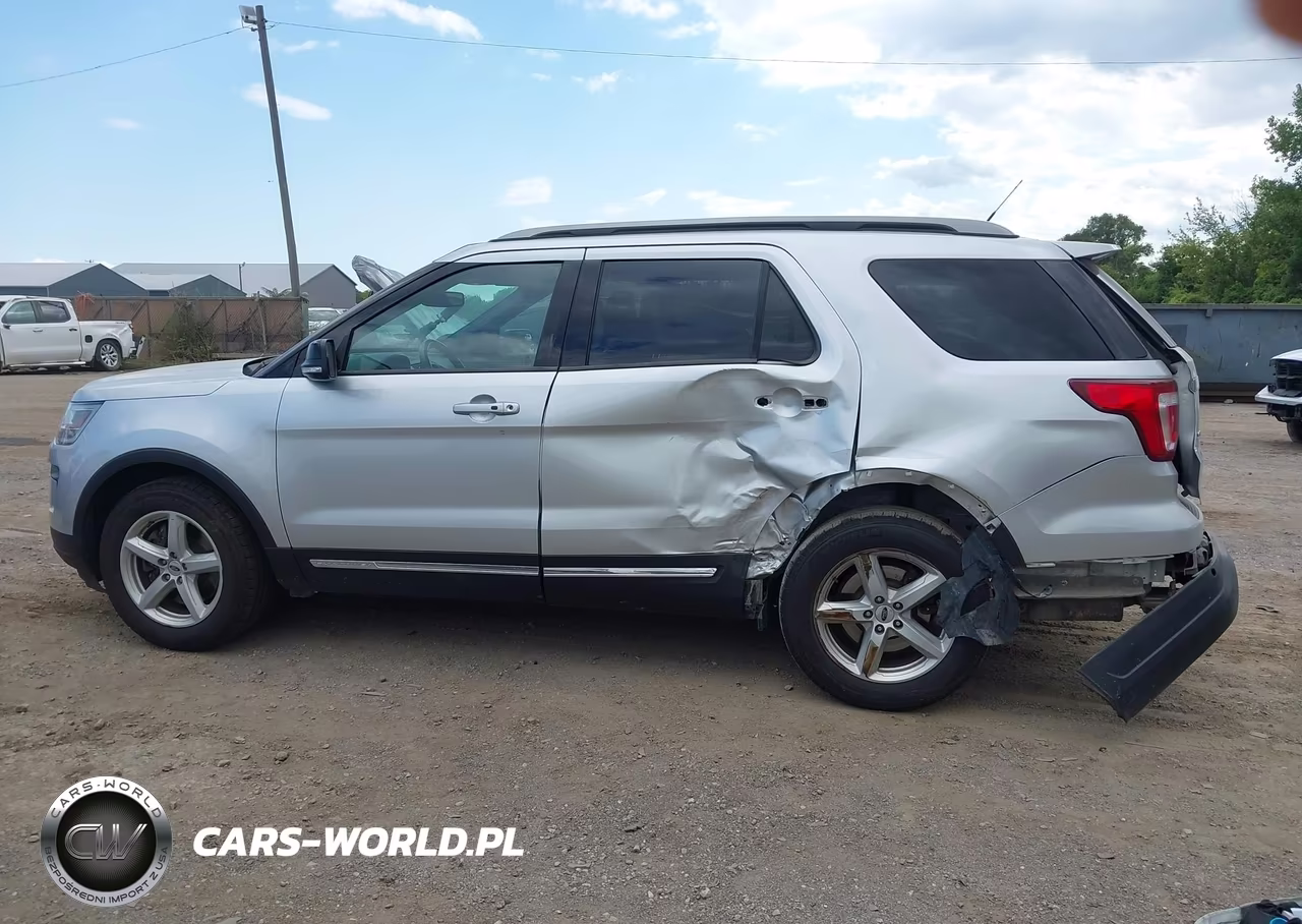 2018 Ford Explorer Xlt VIN:1FM5K7D81JGA66330 - 14