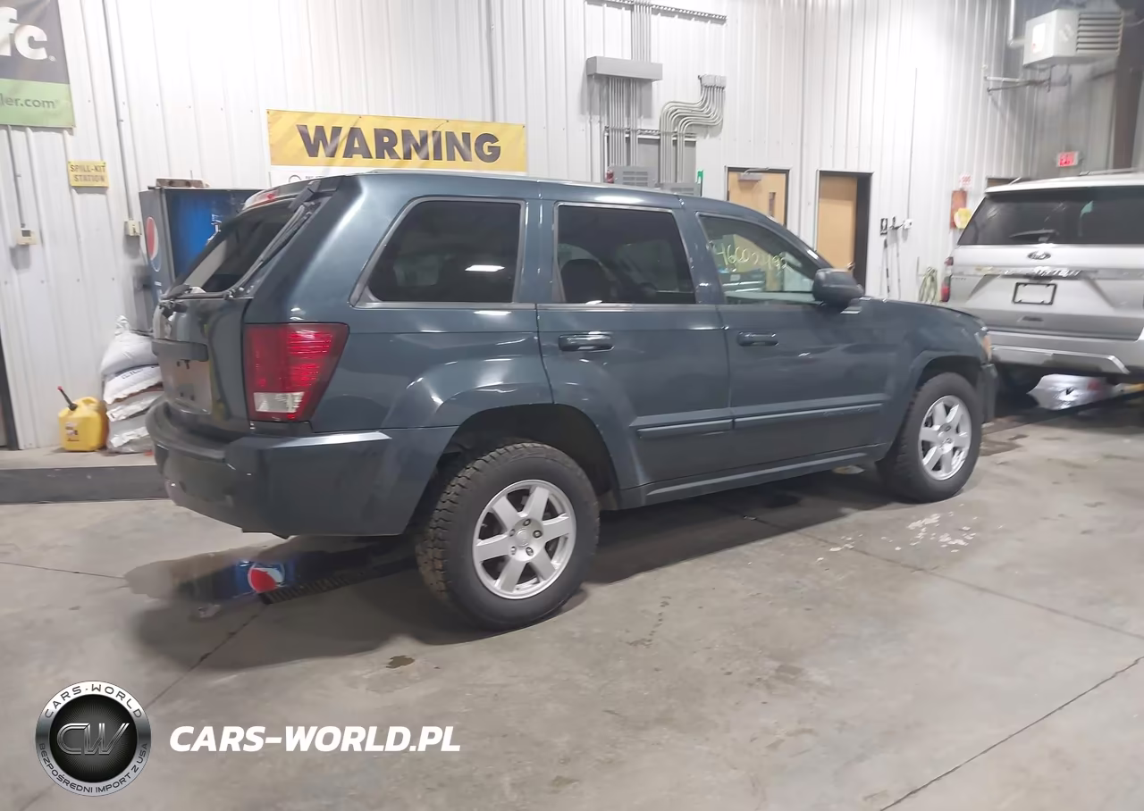 2008 Jeep Grand Cherokee Laredo VIN:1J8GR48K08C171108 - 4