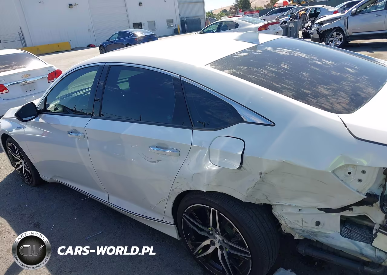 2022 Honda Accord Hybrid Touring VIN:1HGCV3F90NA025697 - 15