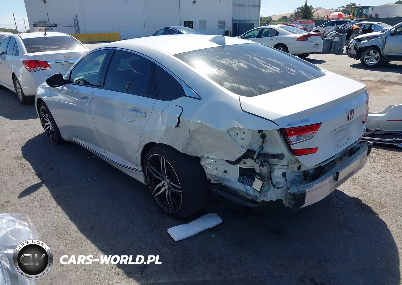 2022 Honda Accord Hybrid Touring VIN:1HGCV3F90NA025697 - 3