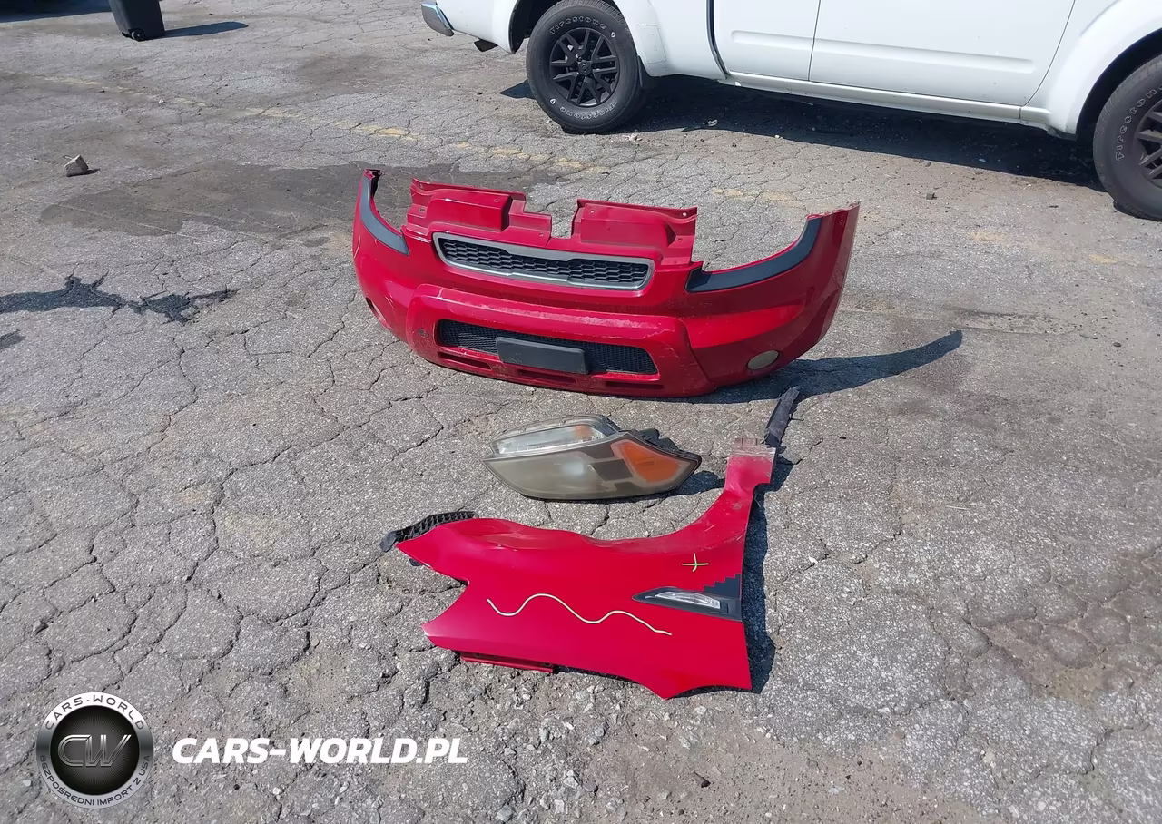 2011 Kia Soul + VIN:KNDJT2A24B7294777 - 12