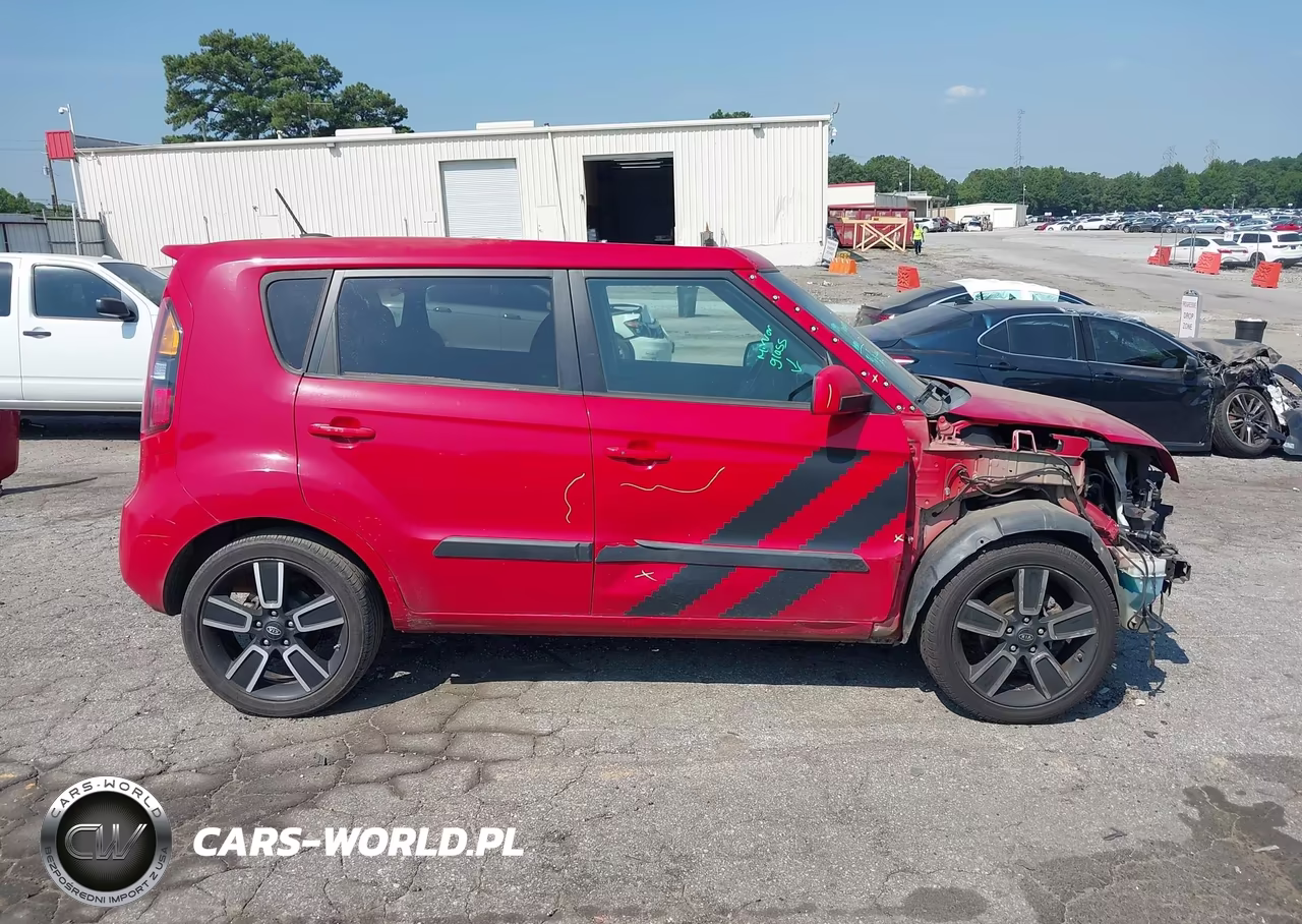 2011 Kia Soul + VIN:KNDJT2A24B7294777 - 14