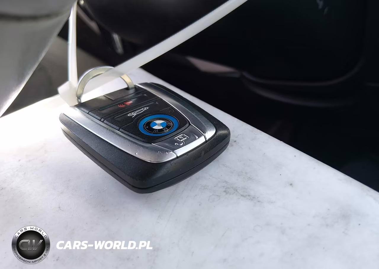 2015 BMW I3 Base W-Range Extender VIN:WBY1Z4C51FV503703 - 11