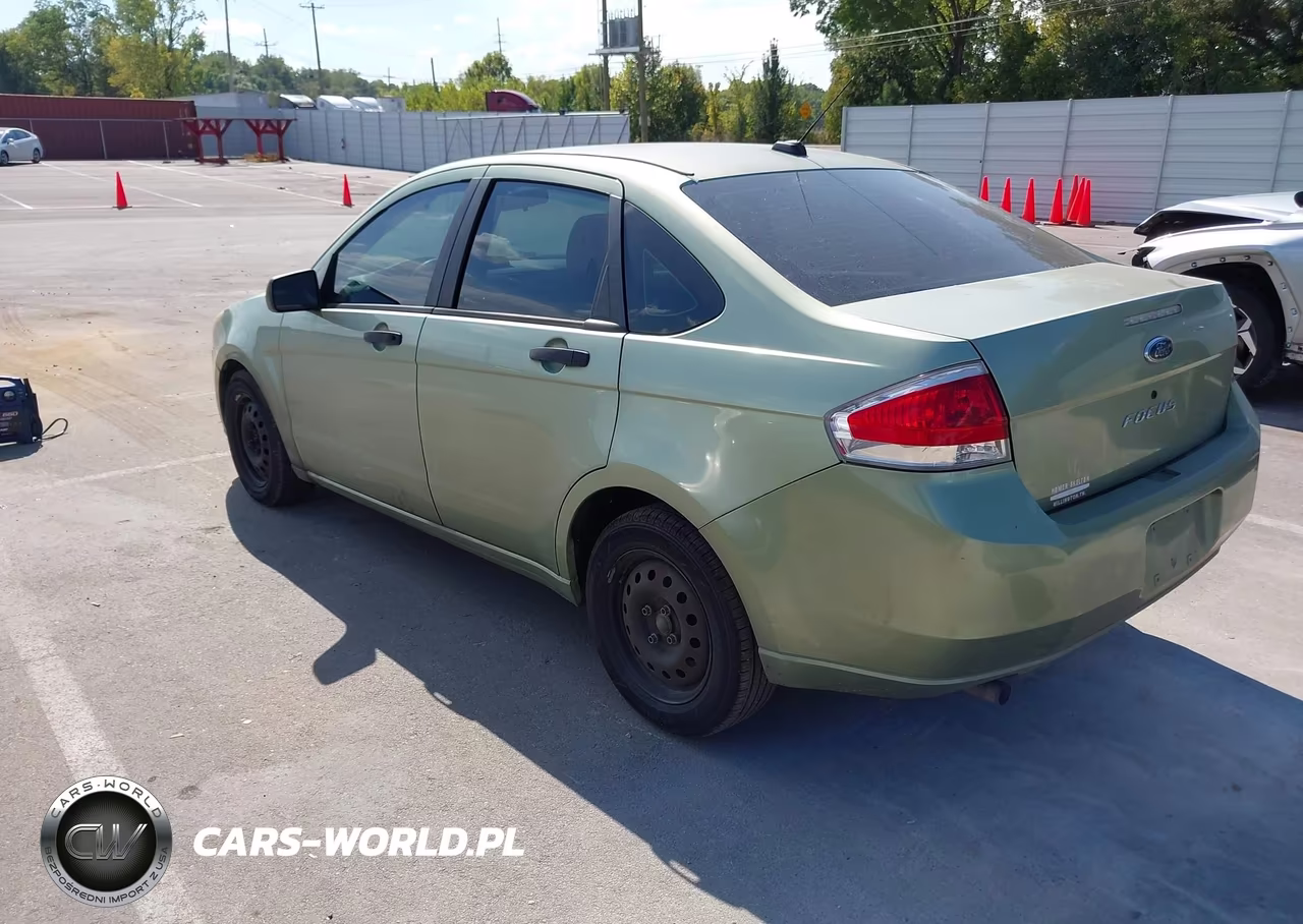 2008 Ford Focus S VIN:1FAHP34N28W197371 - 3