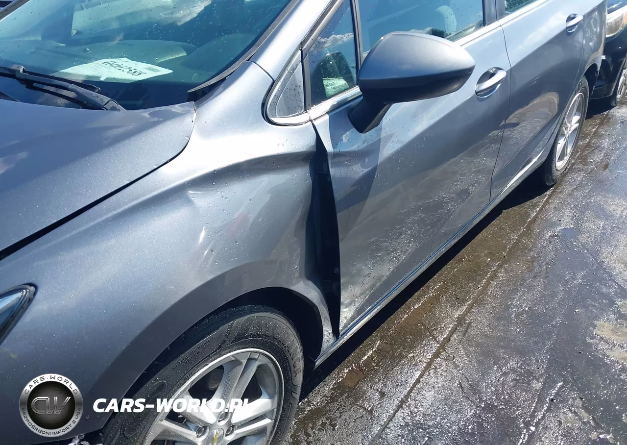 2018 Chevrolet Cruze Lt Auto VIN:1G1BE5SM4J7160617 - 18