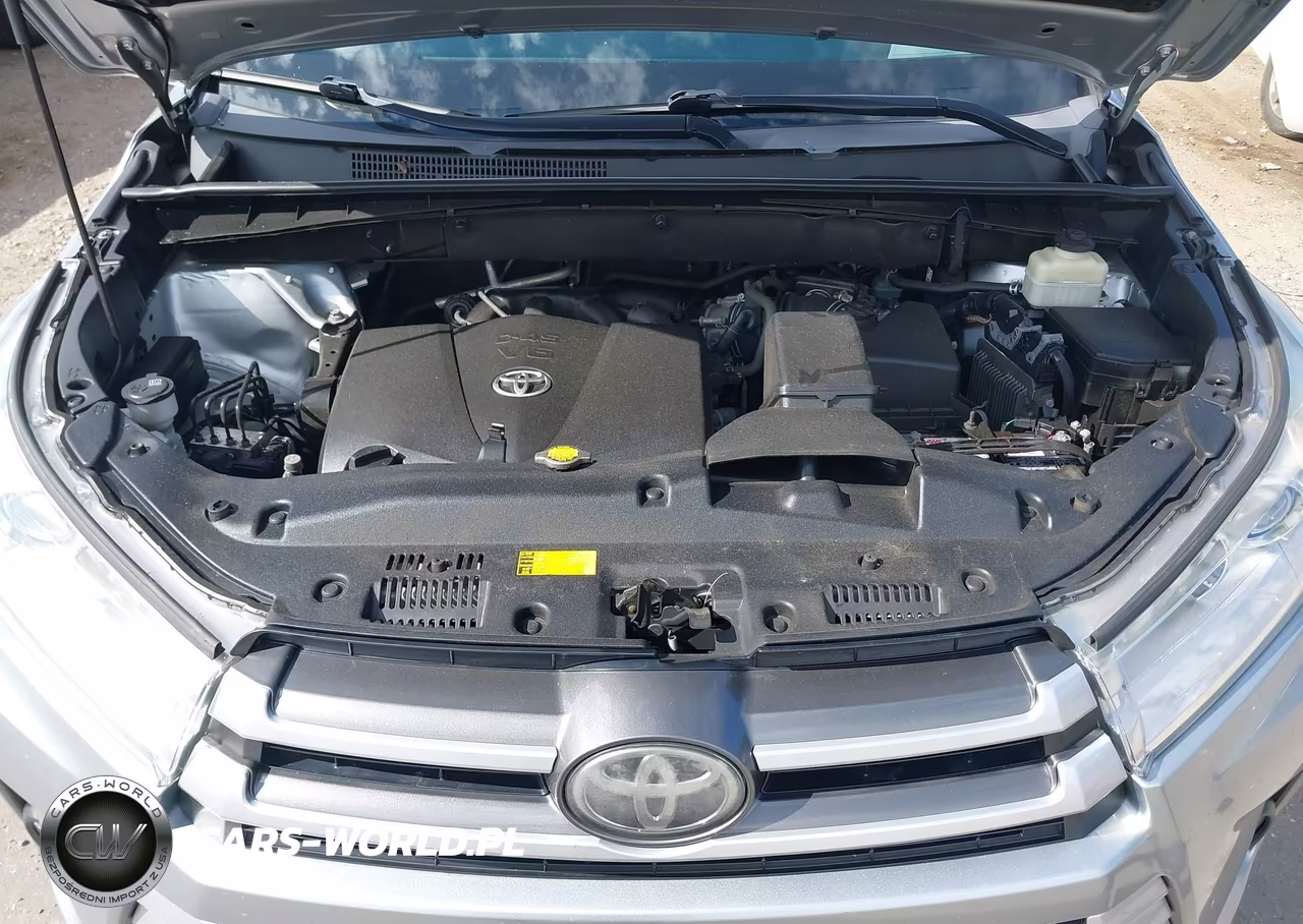2017 Toyota Highlander Xle VIN:5TDJZRFH4HS365852 - 10