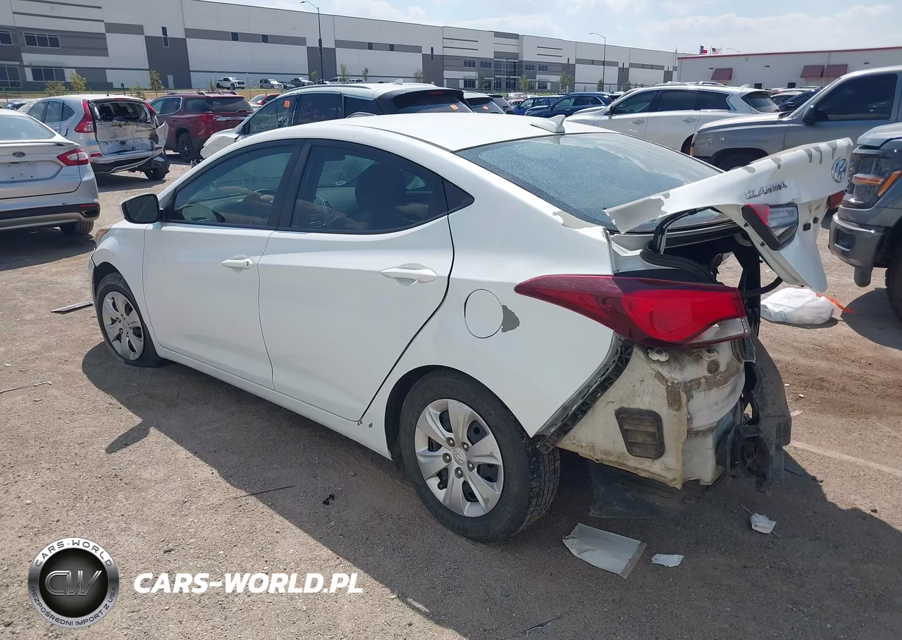 2016 Hyundai Elantra Se VIN:5NPDH4AE4GH756438 - 3