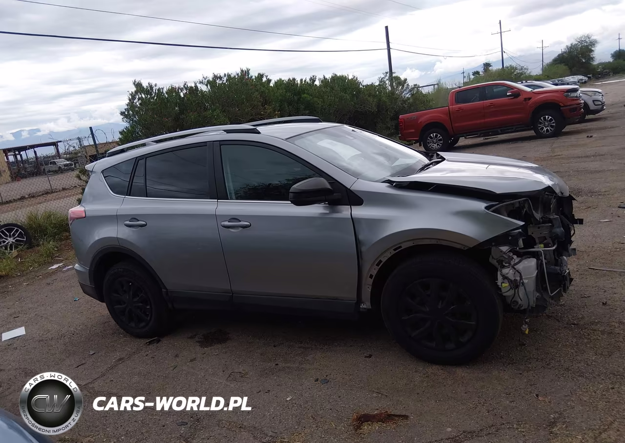 2018 Toyota Rav4 Le VIN:2T3ZFREV3JW416880 - 13