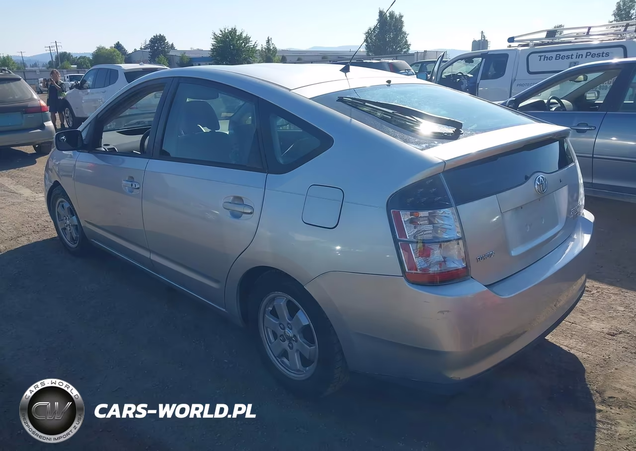 2004 Toyota Prius VIN:JTDKB22U740114632 - 3