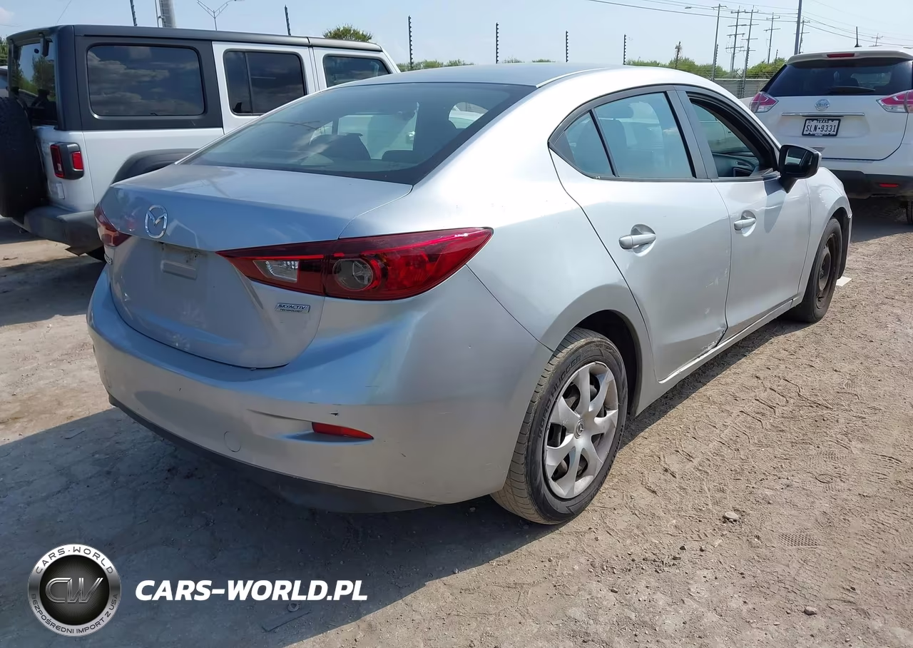 2017 Mazda Mazda3 Sport VIN:3MZBN1U76HM141782 - 4