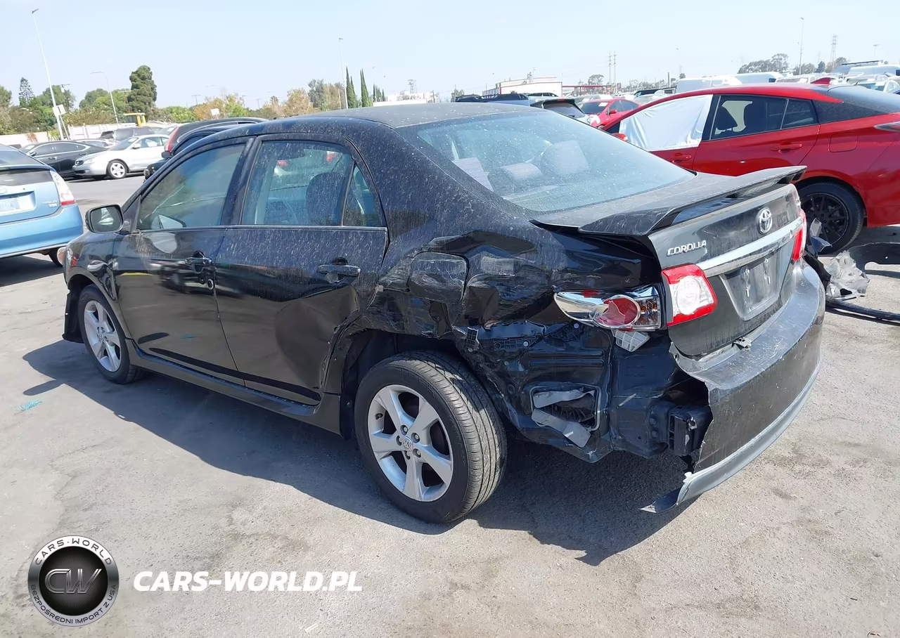 2011 Toyota Corolla S VIN:2T1BU4EE0BC686266 - 3