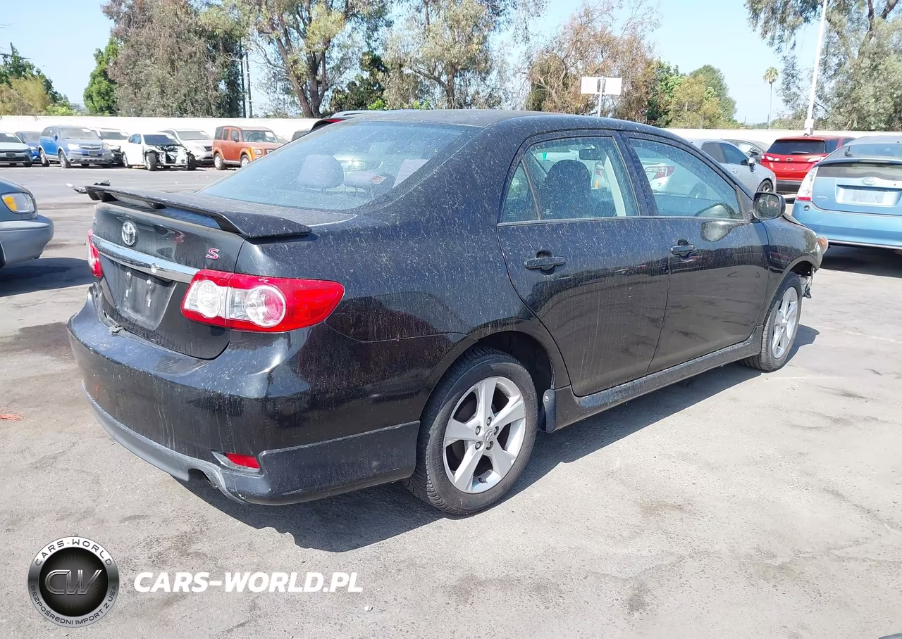 2011 Toyota Corolla S VIN:2T1BU4EE0BC686266 - 4