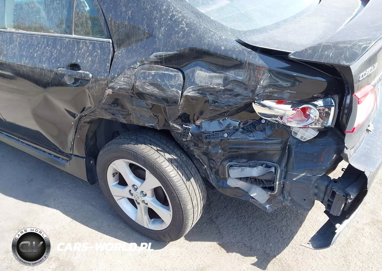 2011 Toyota Corolla S VIN:2T1BU4EE0BC686266 - 6