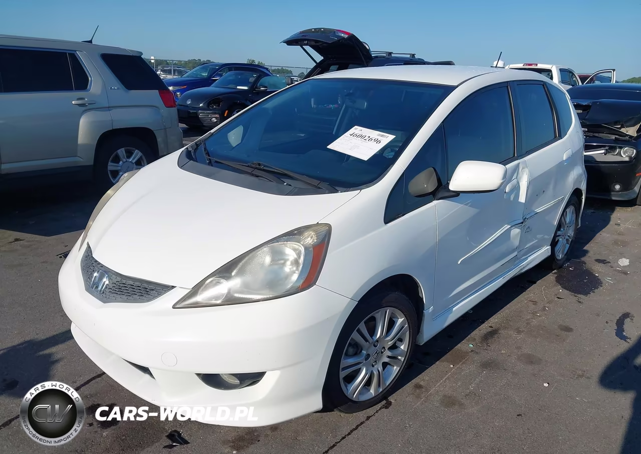 2011 Honda Fit Sport VIN:JHMGE8H56BS005112 - 2