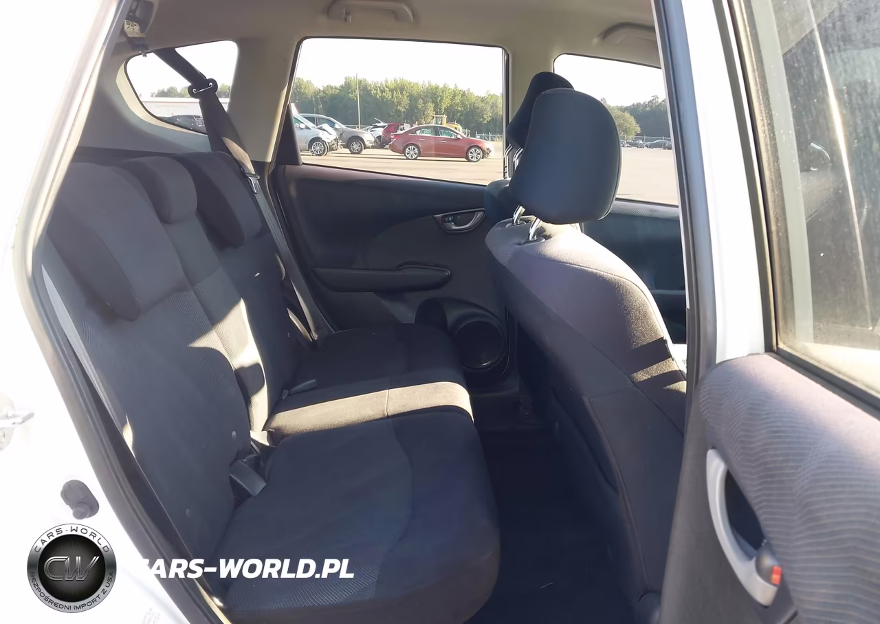 2011 Honda Fit Sport VIN:JHMGE8H56BS005112 - 8