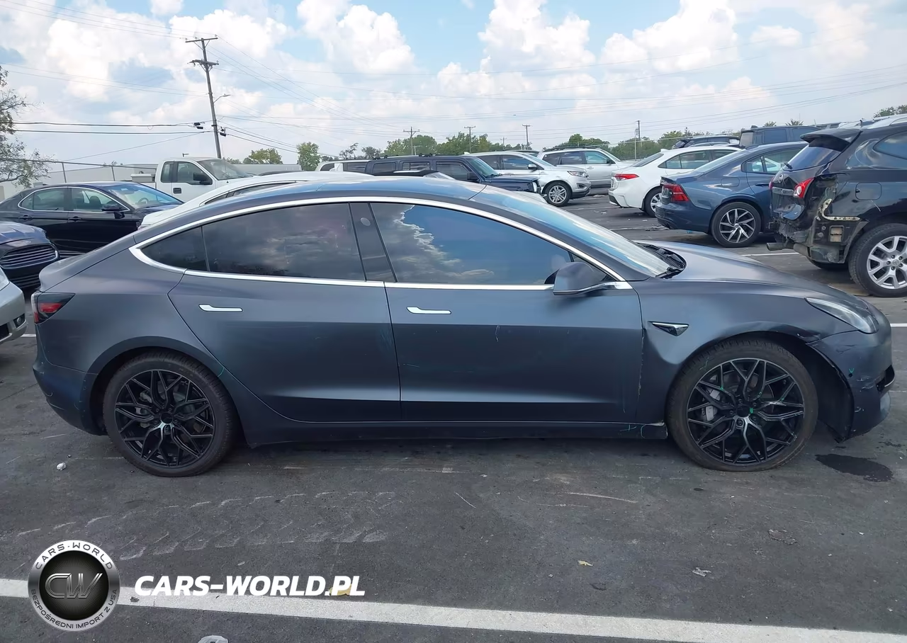 2018 Tesla Model 3 Long Range-Performance VIN:5YJ3E1EB8JF099393 - 12
