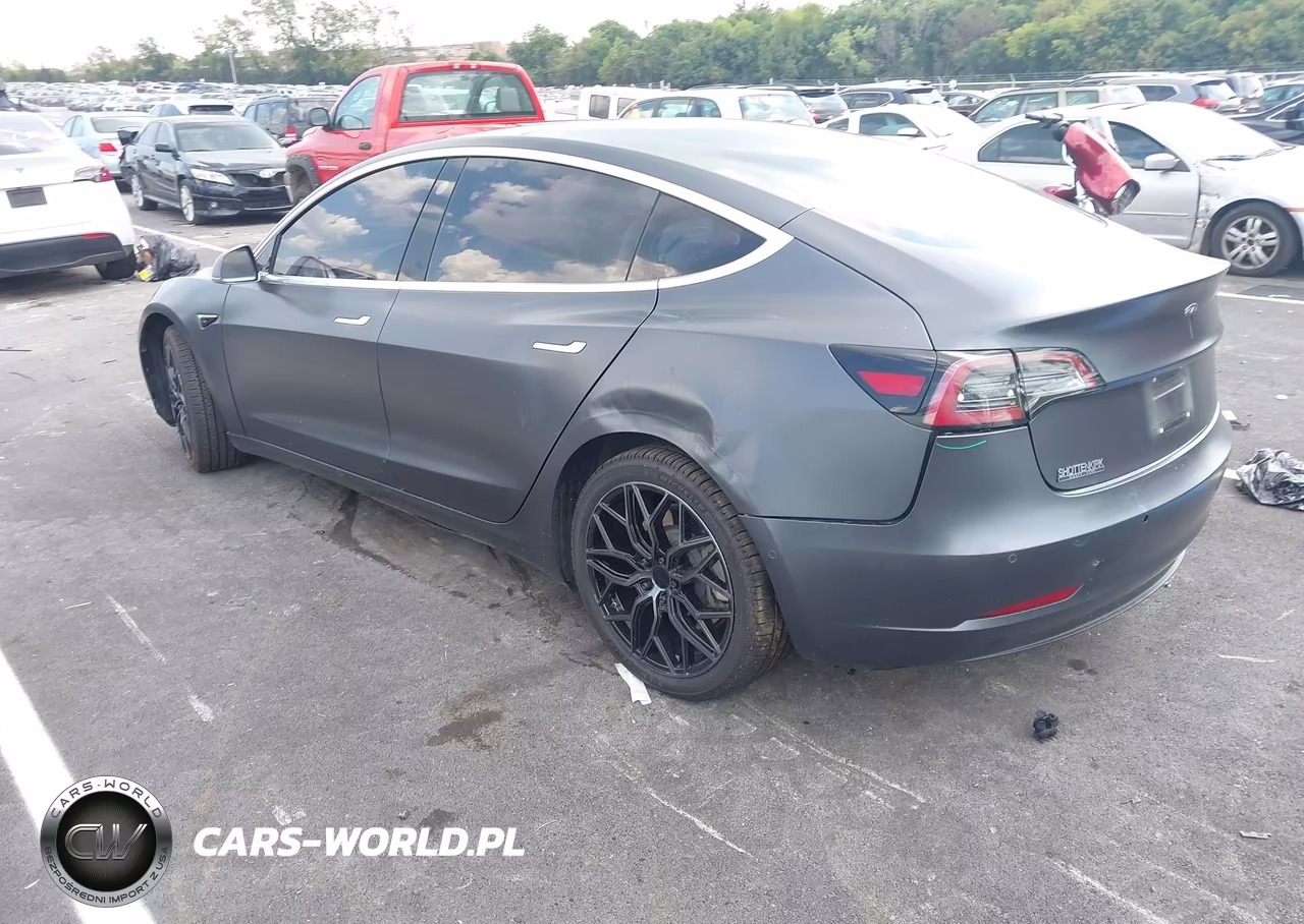 2018 Tesla Model 3 Long Range-Performance VIN:5YJ3E1EB8JF099393 - 3