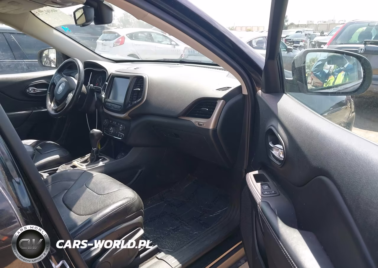 2015 Jeep Cherokee Limited VIN:1C4PJLDS2FW506086 - 5
