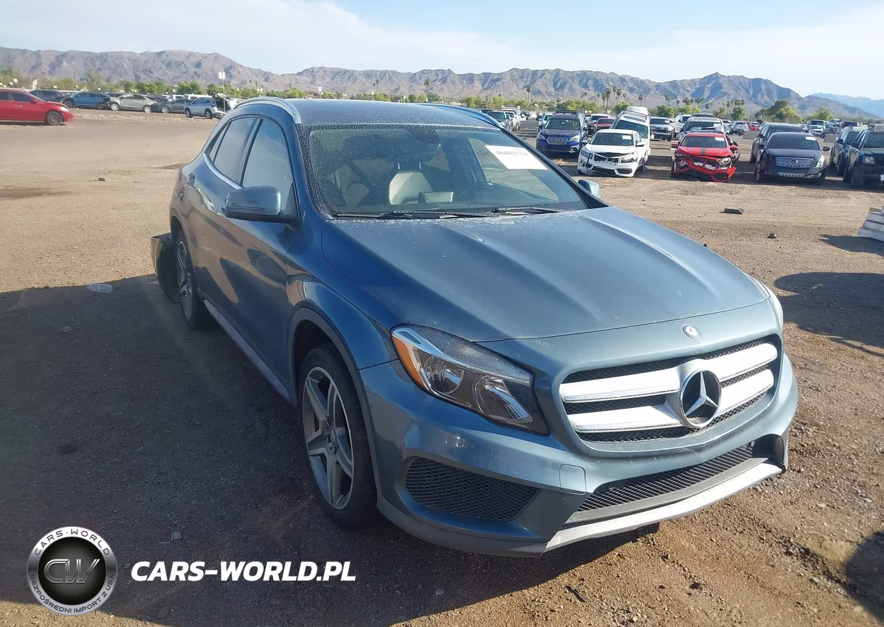 2015 Mercedes-Benz Gla 250 4Matic – zdjęcie 1 z 15