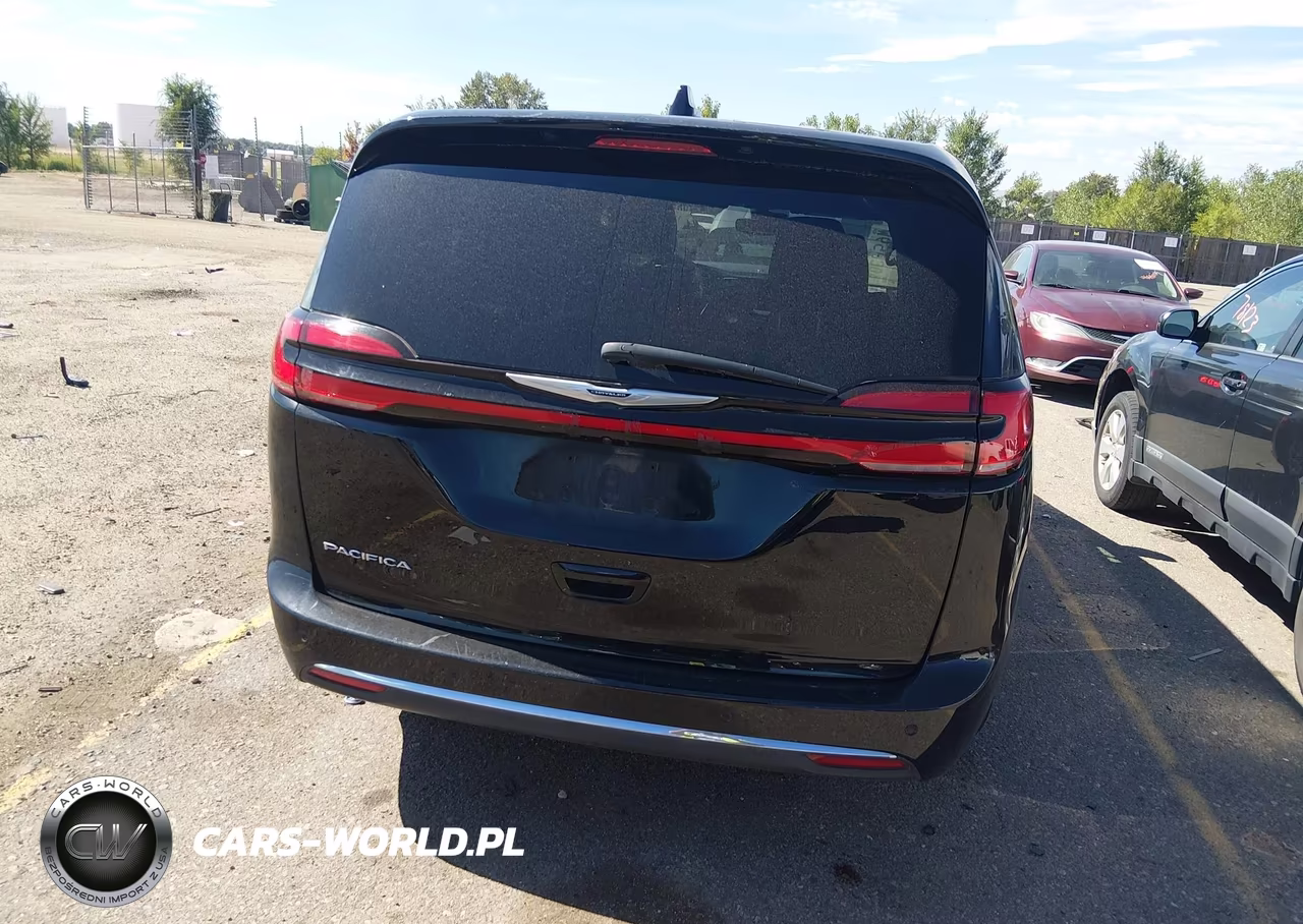 2025 Chrysler Pacifica Select VIN:2C4RC1BG9SR532418 - 16