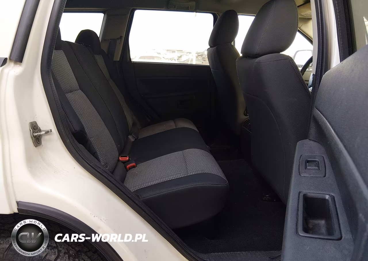 2008 Jeep Grand Cherokee Laredo VIN:1J8GS48K58C109501 - 8