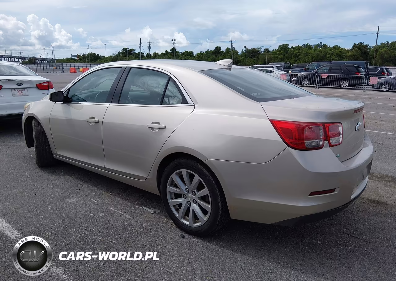 2015 Chevrolet Malibu 2Lt VIN:1G11D5SL6FF175669 - 3