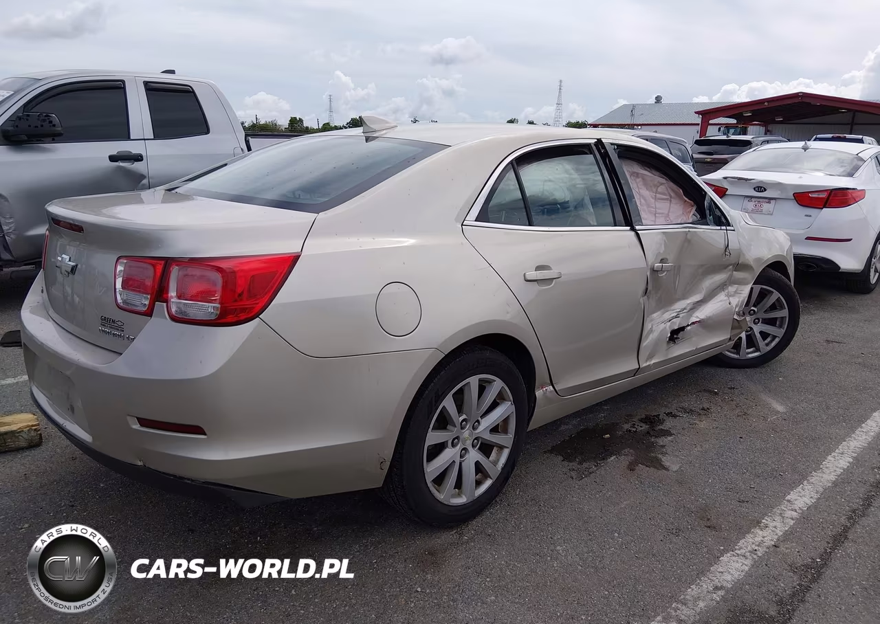 2015 Chevrolet Malibu 2Lt VIN:1G11D5SL6FF175669 - 4