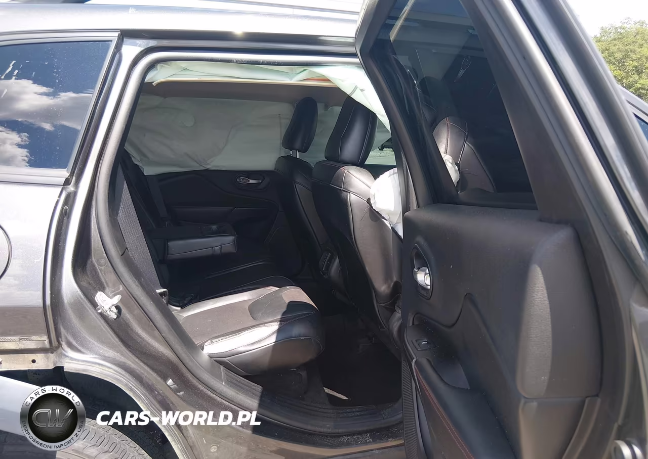 2014 Jeep Cherokee Trailhawk VIN:1C4PJMBS4EW250010 - 8