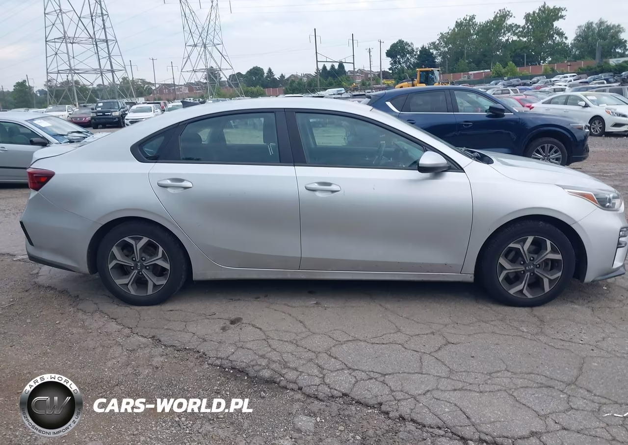 2019 Kia Forte Lxs VIN:3KPF24AD5KE100134 - 14