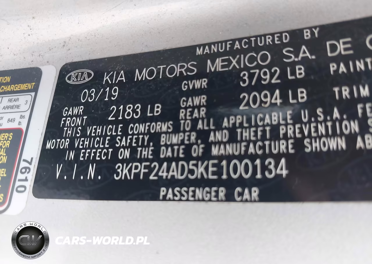 2019 Kia Forte Lxs VIN:3KPF24AD5KE100134 - 9