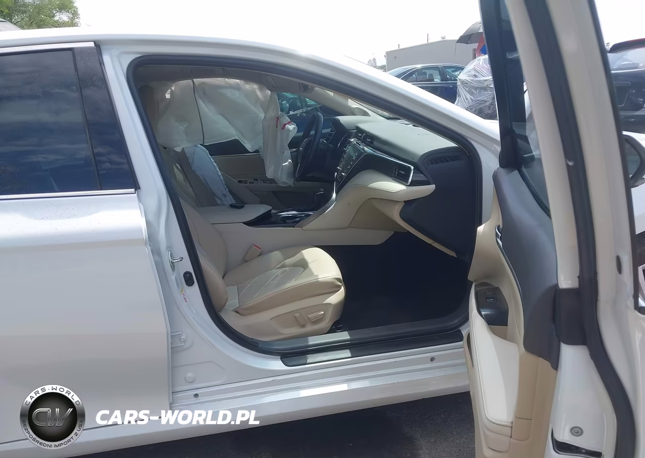 2018 Toyota Camry Xle VIN:4T1B11HK5JU046561 - 5